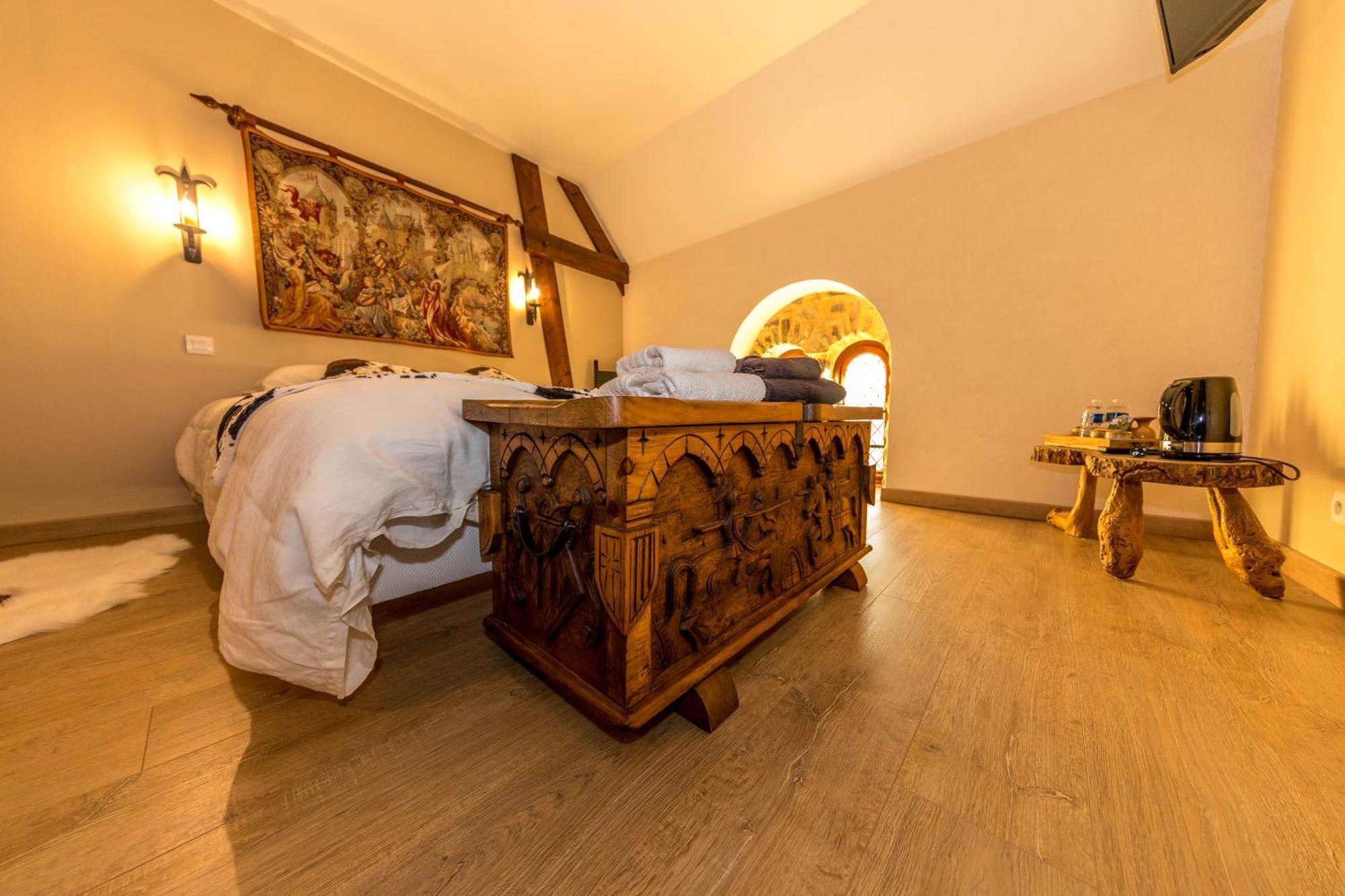 Domaine De La Ferte Clairbois Hotel Sainte-Suzanne  Room photo