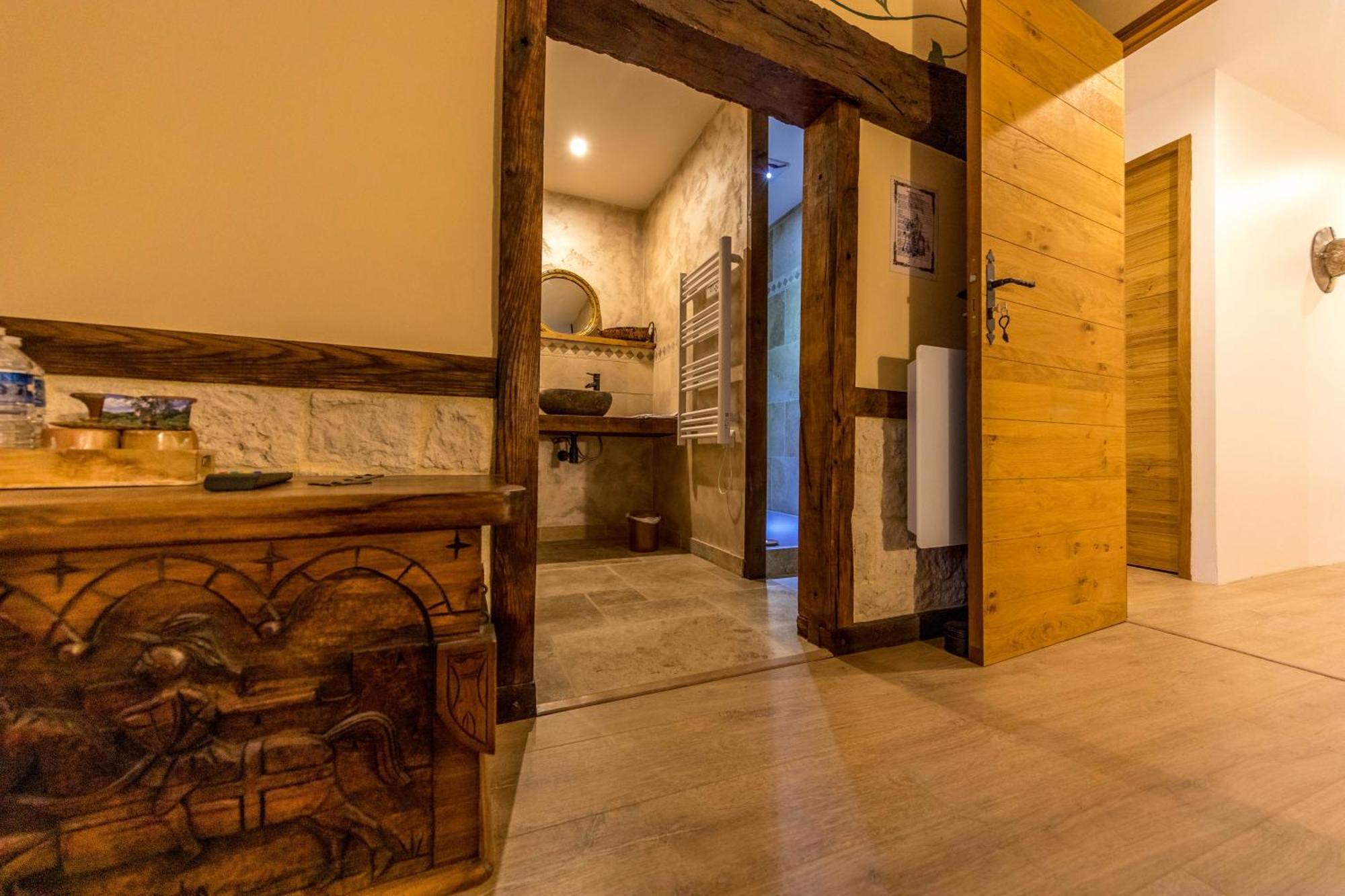 Domaine De La Ferte Clairbois Hotel Sainte-Suzanne  Room photo